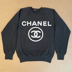 Vintage 80s Chanel BL raglan style black sweatshirt
